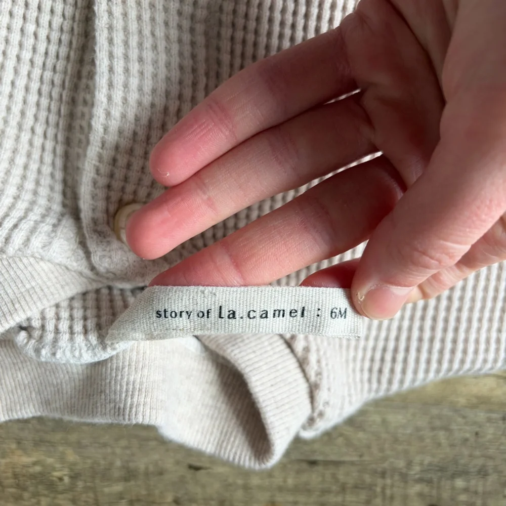 La Camel 6M Cotton Blend Waffle Knit Button Detail Romper Onesie Minimalist